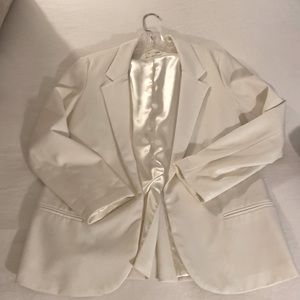 Cream/Ivory Satin lined blazer